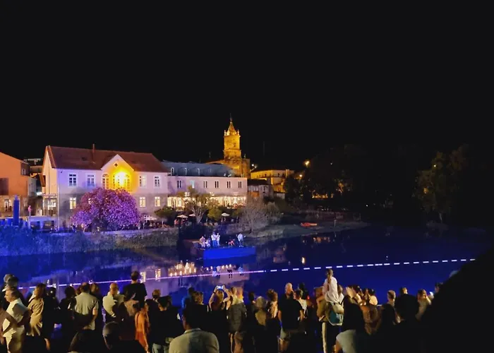 Porta Do Vez Centro Historico Moderno شقة اركوس دي فالديفيز